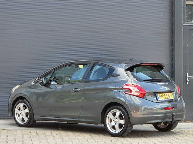 Peugeot - 2014 - 208 - 1.2 vti access - gn-056-t - personenauto - afbeelding 8 van  18