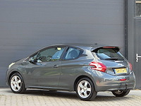 Peugeot - 2014 - 208 - 1.2 vti access - gn-056-t - personenauto - afbeelding 8 van  18