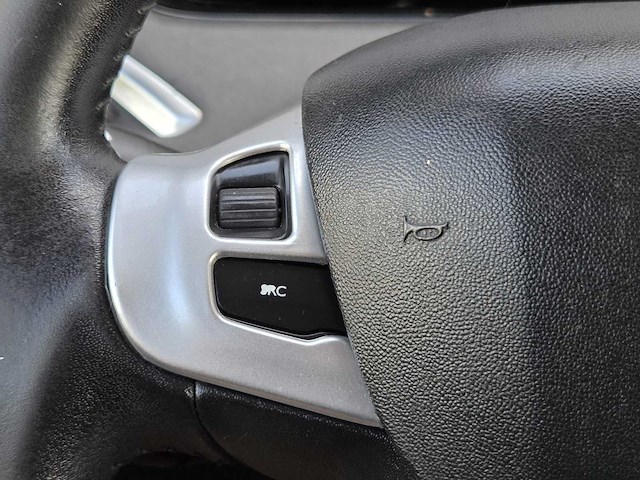 Peugeot - 2014 - 208 - 1.2 vti access - gn-056-t - personenauto - afbeelding 4 van  19