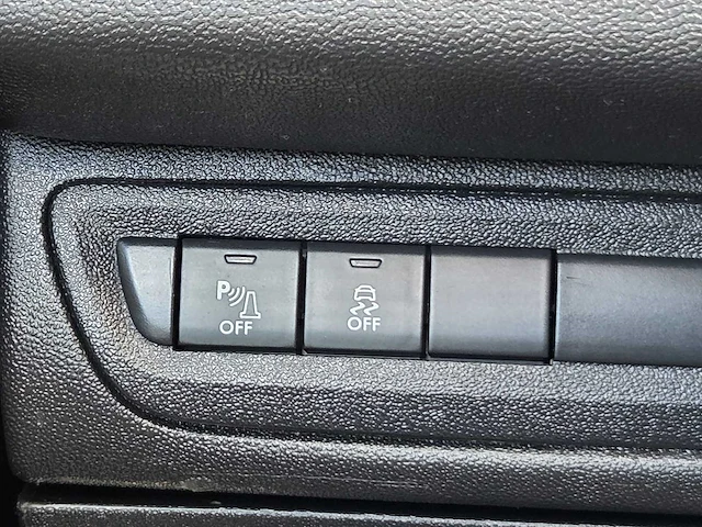 Peugeot - 2014 - 208 - 1.2 vti access - gn-056-t - personenauto - afbeelding 15 van  25