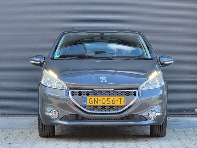 Peugeot - 2014 - 208 - 1.2 vti access - gn-056-t - personenauto - afbeelding 12 van  25
