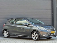 Peugeot - 2014 - 208 - 1.2 vti access - gn-056-t - personenauto - afbeelding 19 van  25