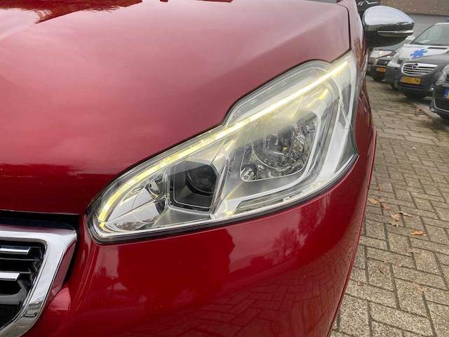 Peugeot - 2014 - 208 - 1.6 thp gti - x-953-bj - afbeelding 11 van  36