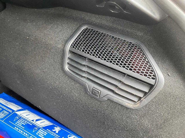 Peugeot - 2014 - 208 - 1.6 thp gti - x-953-bj - afbeelding 19 van  19