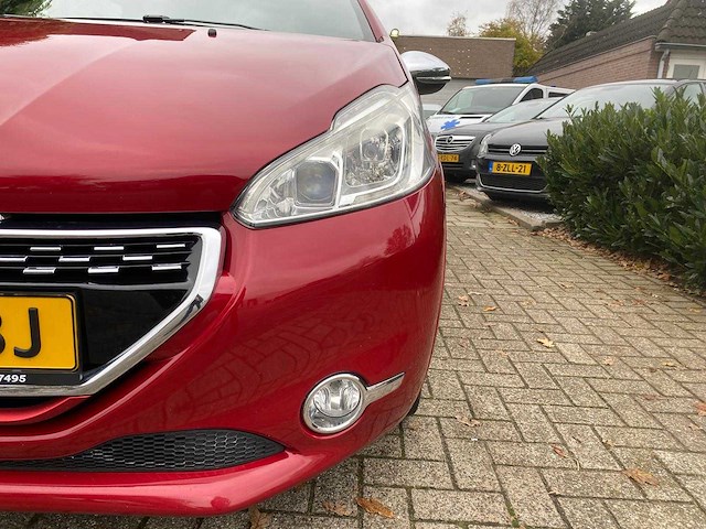 Peugeot - 2014 - 208 - 1.6 thp gti - x-953-bj - afbeelding 3 van  12