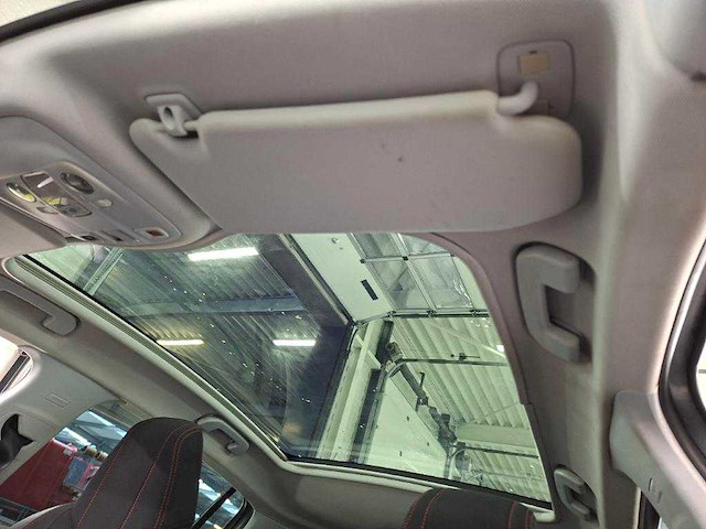 Peugeot - 2014 - 308 - 1.6 e-hdi bl premium - personenauto - afbeelding 17 van  20