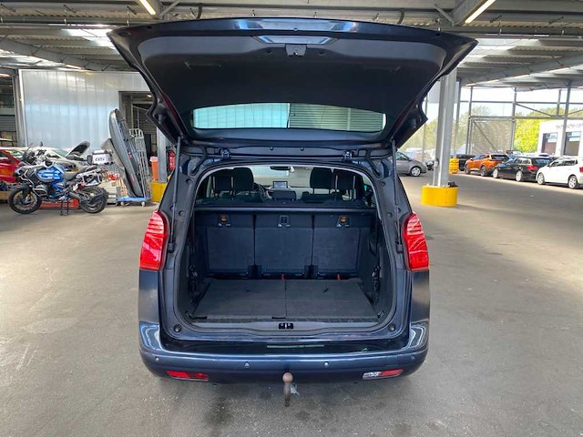 Peugeot - 2014 - 5008 - 1.6 thp active 7p. - personenauto - afbeelding 16 van  20