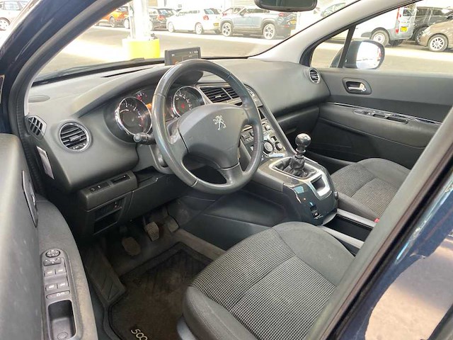 Peugeot - 2014 - 5008 - 1.6 thp active 7p. - personenauto - afbeelding 19 van  20