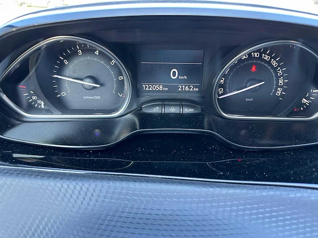 Peugeot - 2015 - 2008 - 1.2 vti all. pack pr - jhr-41-b - afbeelding 8 van  19