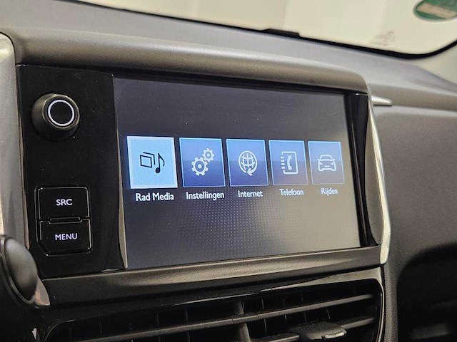 Peugeot - 2015 - 208 - 1.0 puretech like - personenauto - afbeelding 4 van  17