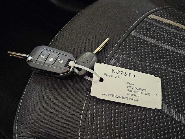 Peugeot - 2015 - 208 - 1.0 puretech like - personenauto - afbeelding 8 van  17