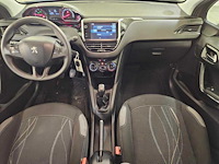 Peugeot - 2015 - 208 - 1.0 puretech like - personenauto - afbeelding 14 van  17