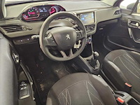 Peugeot - 2015 - 208 - 1.0 puretech like - personenauto - afbeelding 15 van  17