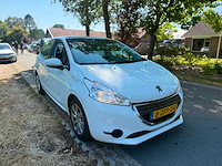 Peugeot - 2015 - 208 - 1.2 e-vti active - personenauto - 8-zfp-24 - afbeelding 9 van  13