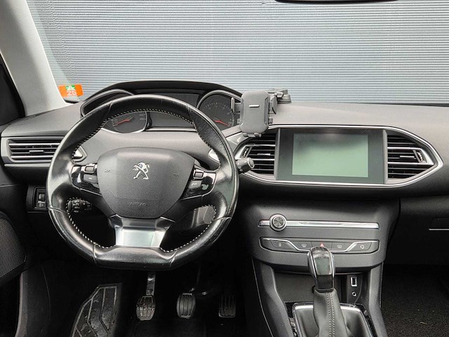 Peugeot - 2015 - 308 sw - 1.2 puret.blue l. ex - gz-097-k - afbeelding 3 van  26