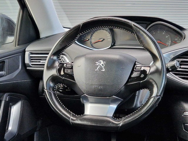 Peugeot - 2015 - 308 sw - 1.2 puret.blue l. ex - hf-330-l - afbeelding 4 van  28