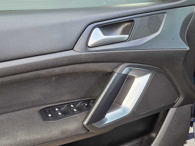 Peugeot - 2015 - 308 sw - 1.2 puret.blue l. ex - hf-330-l - afbeelding 15 van  28