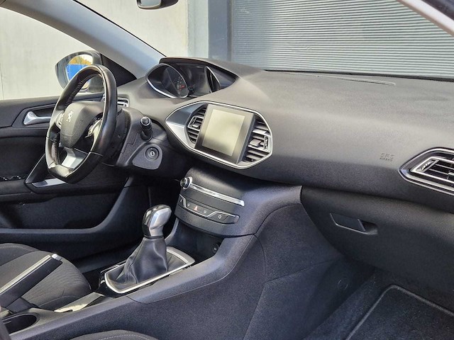 Peugeot - 2015 - 308 sw - 1.2 puret.blue l. ex - hf-330-l - afbeelding 19 van  28
