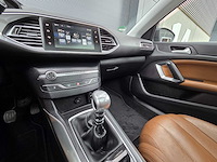 Peugeot - 2015 - 308 sw - 1.2 puret.blue l. pr - gj-594-v - personenauto - afbeelding 18 van  36