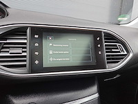 Peugeot - 2015 - 308 sw - 1.2 puret.blue l. pr - gj-594-v - personenauto - afbeelding 21 van  36