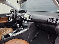 Peugeot - 2015 - 308 sw - 1.2 puret.blue l. pr - gj-594-v - personenauto - afbeelding 28 van  36