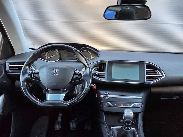 Peugeot - 2015 - 308 sw - 1.2 puret.blue l. pr - gp-282-p - afbeelding 4 van  28