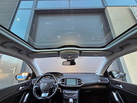 Peugeot - 2015 - 308 sw - 1.2 puret.blue l. pr - gp-282-p - afbeelding 17 van  28
