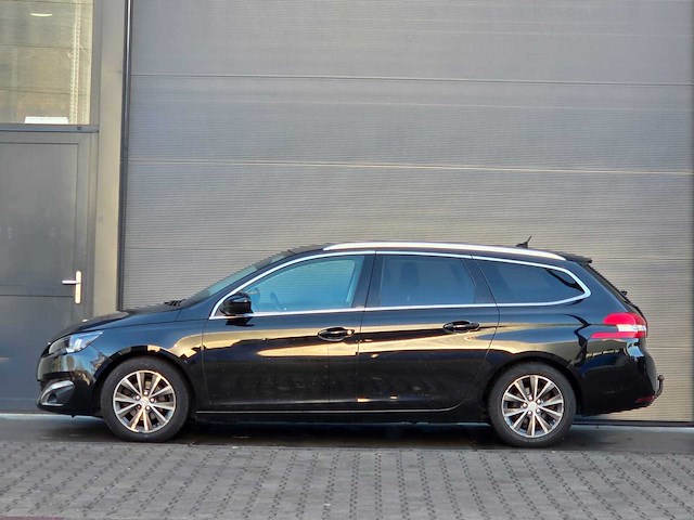Peugeot - 2015 - 308 sw - 1.2 puret.blue l. pr - gp-282-p - afbeelding 25 van  28