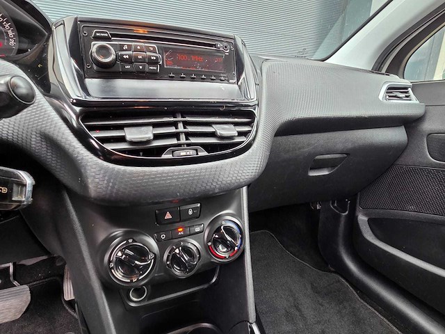 Peugeot - 2016 - 2008 - 1.2 puretech access - jb-544-b - afbeelding 10 van  22