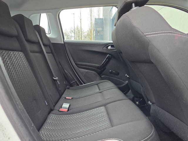 Peugeot - 2016 - 2008 - 1.2 puretech access - afbeelding 10 van  16