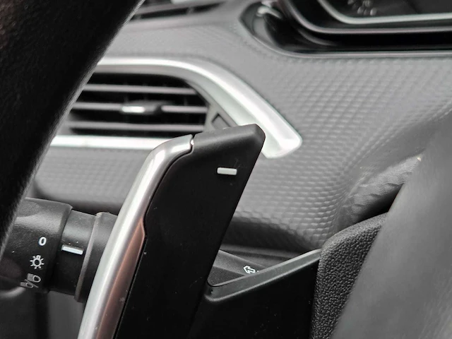 Peugeot - 2016 - 2008 - 1.2 puretech access - afbeelding 6 van  26