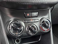 Peugeot - 2016 - 2008 - 1.2 puretech access - afbeelding 13 van  26