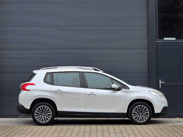 Peugeot - 2016 - 2008 - 1.2 puretech access - afbeelding 22 van  26