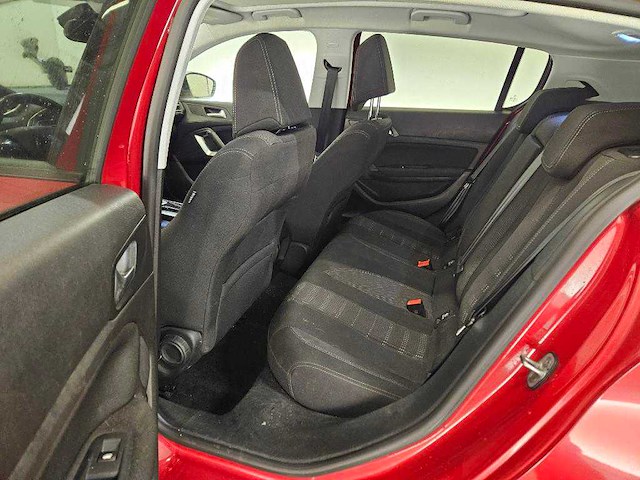 Peugeot - 2016 - 308 - 1.2 puret.blue l. ex - personenauto - afbeelding 2 van  22