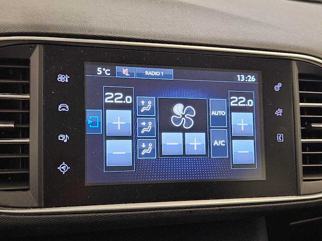 Peugeot - 2016 - 308 - 1.2 puret.blue l. ex - personenauto - afbeelding 9 van  22