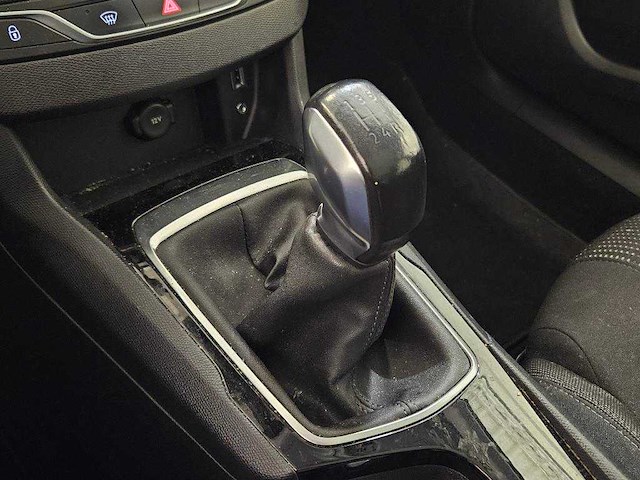 Peugeot - 2016 - 308 - 1.2 puret.blue l. ex - personenauto - afbeelding 11 van  22