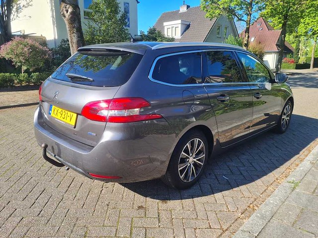 Peugeot - 2016 - 308 sw - 1.2 puret.blue l. pr - kx-931-v - afbeelding 12 van  18