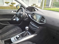 Peugeot - 2016 - 308 sw - 1.2 puret.blue l. pr - kx-931-v - afbeelding 12 van  14