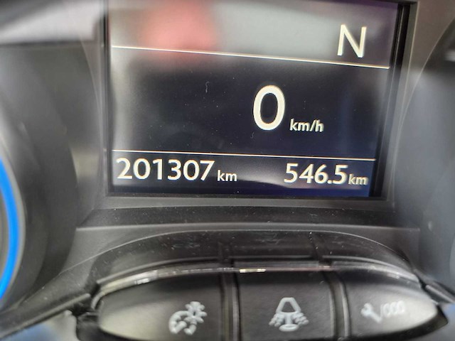 Peugeot - 2017 - 2008 - 1.2 puretech allure - nb-422-z - afbeelding 7 van  30