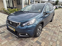 Peugeot - 2017 - 2008 - 1.2 puretech allure - nb-422-z - afbeelding 1 van  30