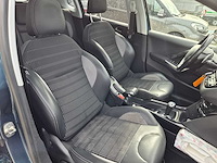 Peugeot - 2017 - 2008 - 1.2 puretech allure - nb-422-z - afbeelding 14 van  30