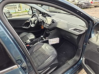 Peugeot - 2017 - 2008 - 1.2 puretech allure - nb-422-z - afbeelding 15 van  30