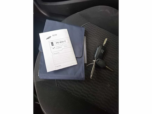 Peugeot - 2017 - 208 - 1.2 puretech active - personenauto - afbeelding 4 van  16