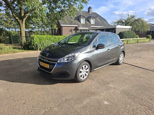 Peugeot - 2017 - 208 - 1.2 puretech active - personenauto - afbeelding 1 van  16