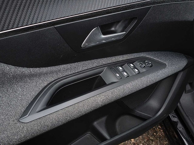 Peugeot - 2017 - 3008 - 1.2 puretech active - pb-247-z - afbeelding 15 van  17
