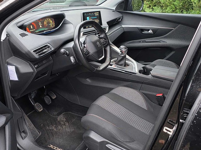 Peugeot - 2017 - 3008 - 1.2 puretech active - pb-247-z - afbeelding 16 van  17