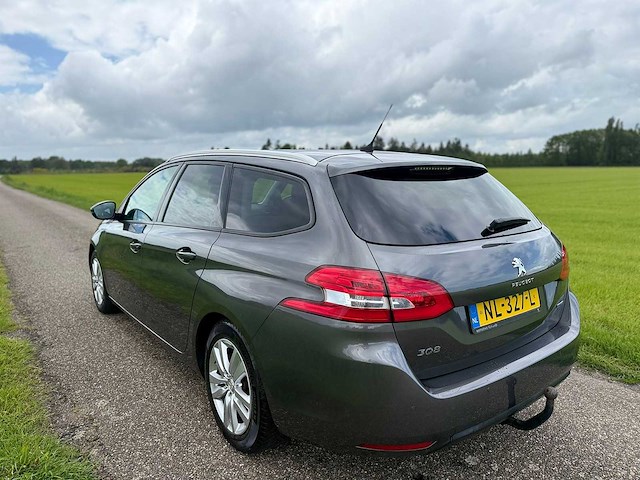 Peugeot - 2017 - 308 sw - 1.2 puret.blue lion - nl-327-l - personenauto - afbeelding 7 van  13