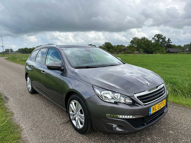 Peugeot - 2017 - 308 sw - 1.2 puret.blue lion - nl-327-l - personenauto - afbeelding 9 van  13