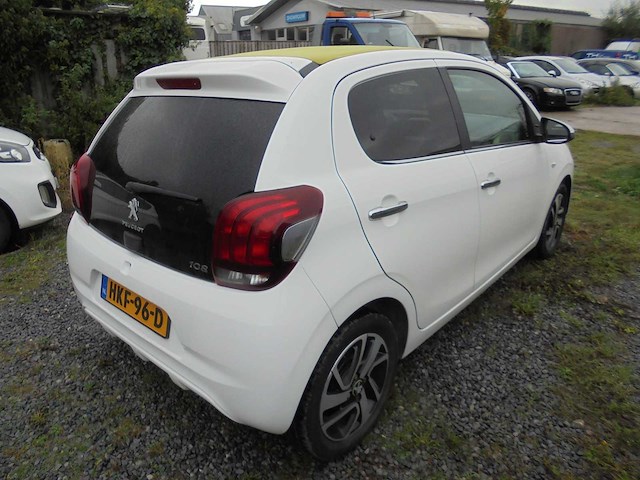 Peugeot - 2018 - 108 cabrio - 1.0 e-vti gt-line - personenauto - afbeelding 16 van  22