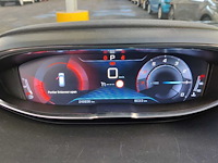 Peugeot - 2018 - 5008 - automaat - 1.2 pt bl. executive - personenauto - afbeelding 2 van  17